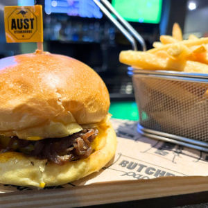 cheddar-burger-aust-steakhouse-burgers